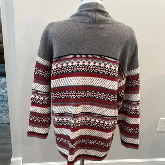 Cappagallo Medium Wool Blend Grey Red Cardigan Toggle Sweater Fair Isle Pattern - Picture 6 of 10
